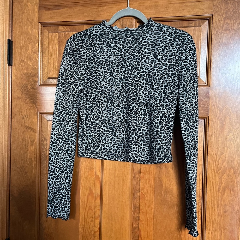 Leopard print long sleeve top